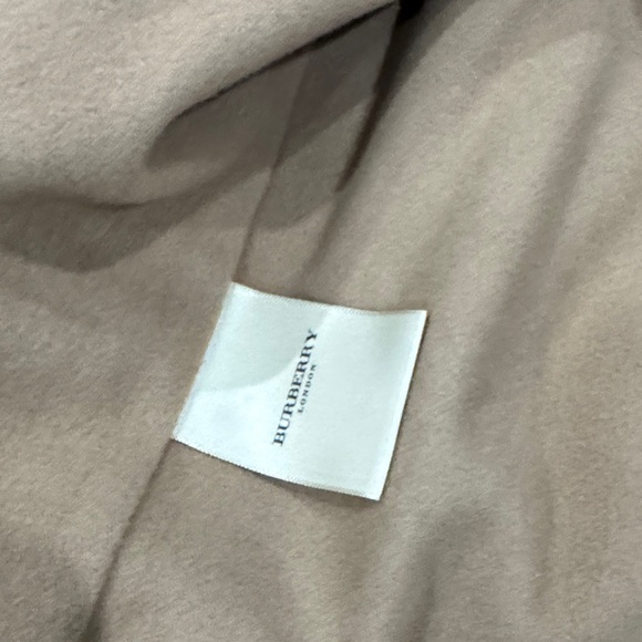 Burberry Tan Trench Coat - Picture 5 of 10